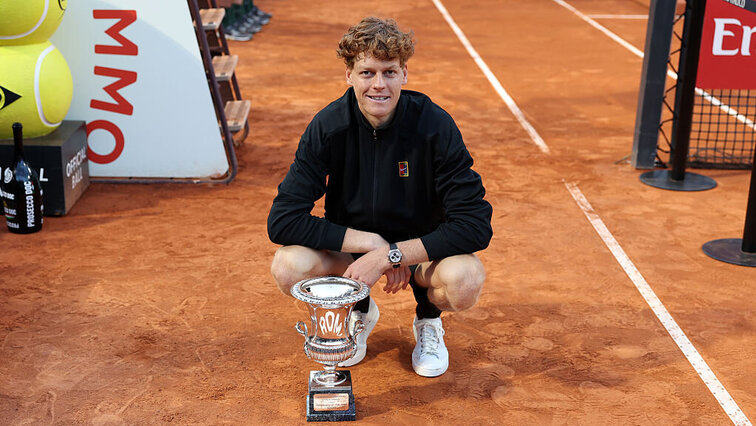 Der glückliche Gewinner in Rom: Jannik Sinner schrieb Tennis-Geschichte und kann das in Paris wiederholen.