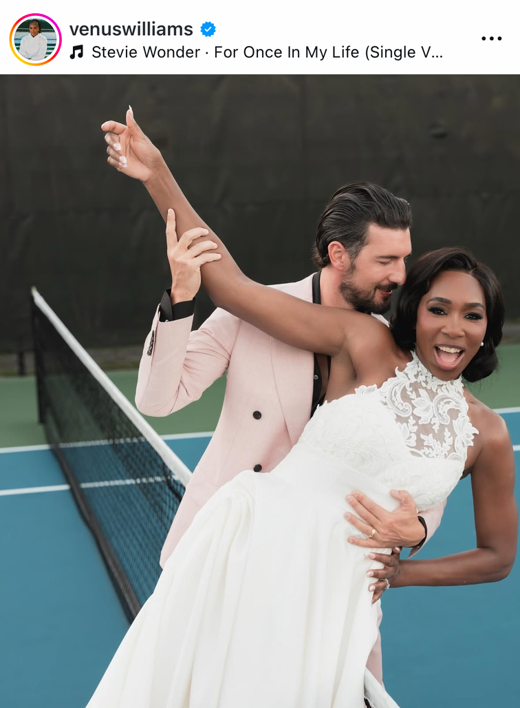 Ein Tenniscourt darf nicht fehlen: Andrea Preti und Venus Williams bei ihrer Hochzeitsfeier