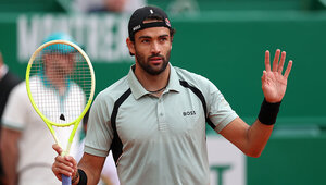 Matteo Berrettini dominierte Daniil Medvedev nach Belieben