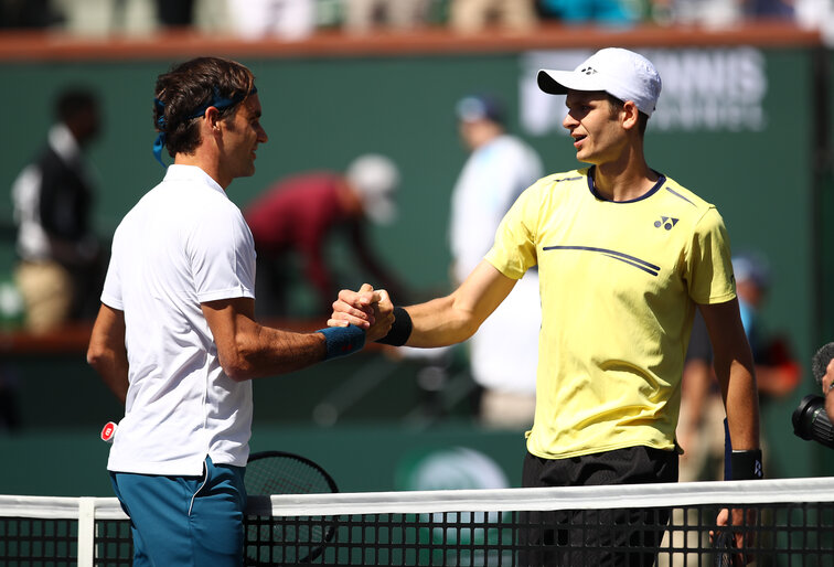 Roger Federer meets Hubert Hurkacz in the Wimbledon quarter-finals