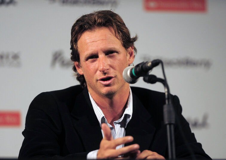 David Nalbandian blickt zurück auf seine Zeit als aktiver Spieler und vergleicht die Tour heute heute mit der Zeit, als er noch aktiv war. David Nalbandian blickt zurück auf seine Zeit als aktiver Spieler und vergleicht die Tour heute heute mit der Zeit, als er noch aktiv war.