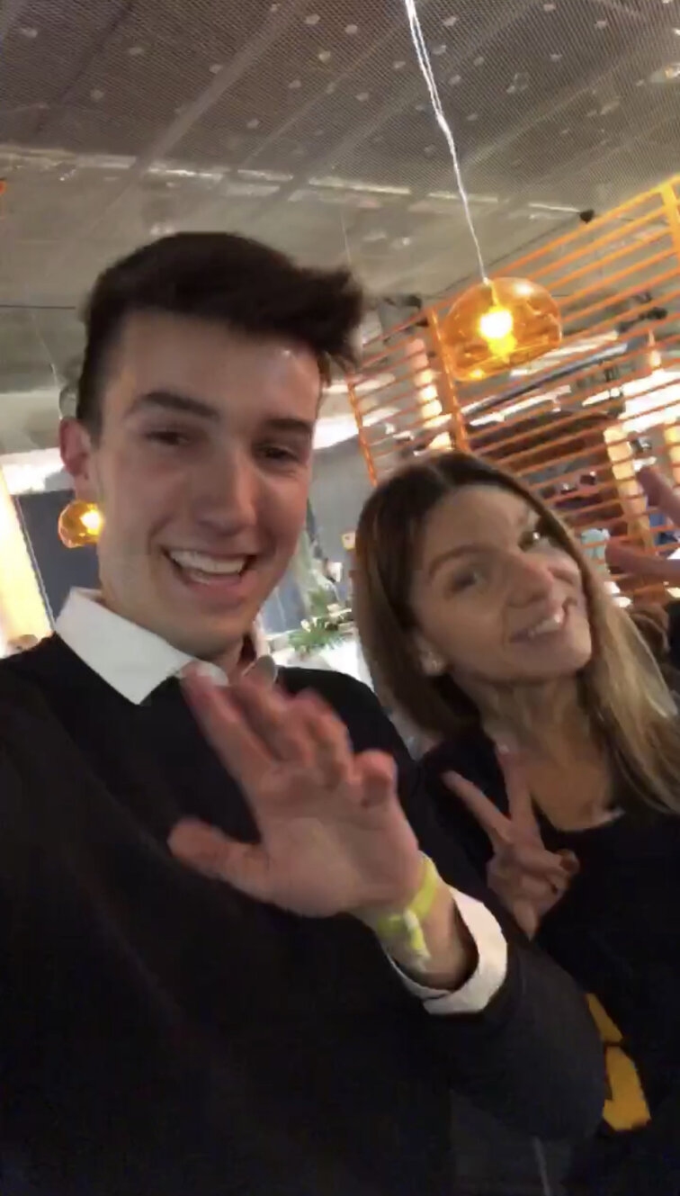 Gute Laune: Florian mit Simona Halep