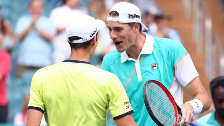 Miami'de John Isner und Hubert Hurkacz schon gemeinsam jubeln