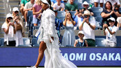 Naomi Osaka hat am Donnerstag Silber zu Markte getragen