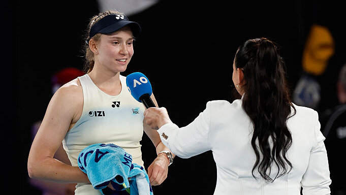 Elena Rybakina freute sich ganz besonders über den guten Ausgang des Tiebreaks im zweiten Satz.
