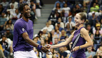 Gael Monfils (l.) und Elina Svitolina greifen gemeinsam an