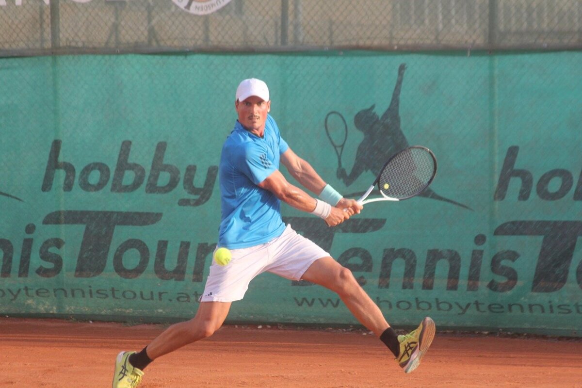 Semifinálové favority mezi nimi tennisnet.com