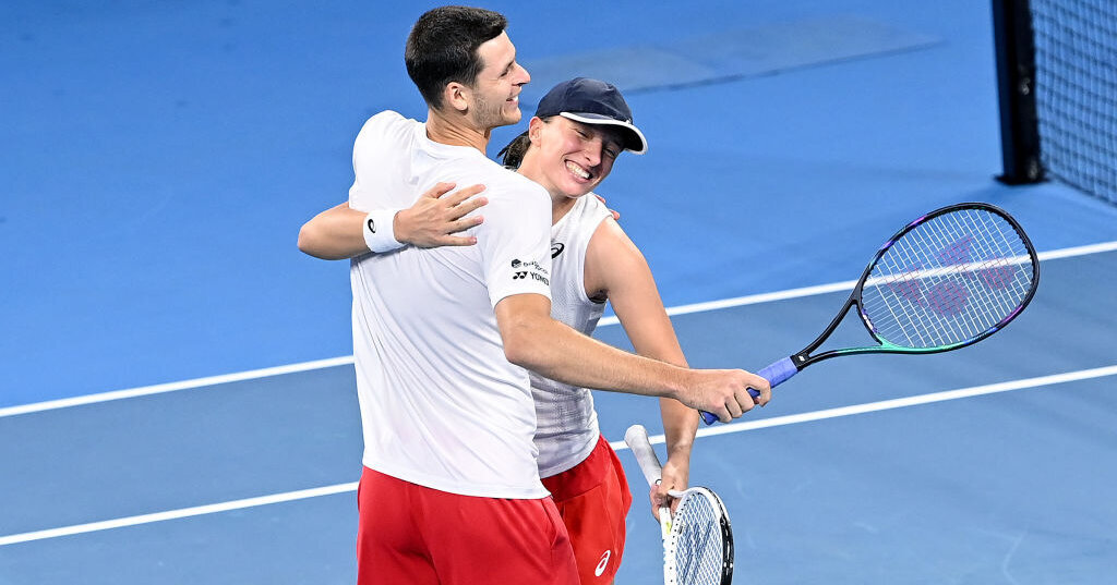 Poland Advances to United Cup 2024 Final with Singles Victories