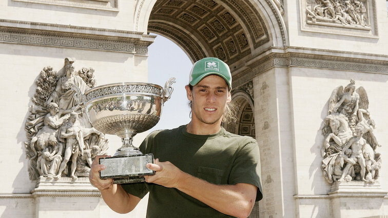 Gaston Gaudio nach seinem Titelgewinn 2004 in Paris.