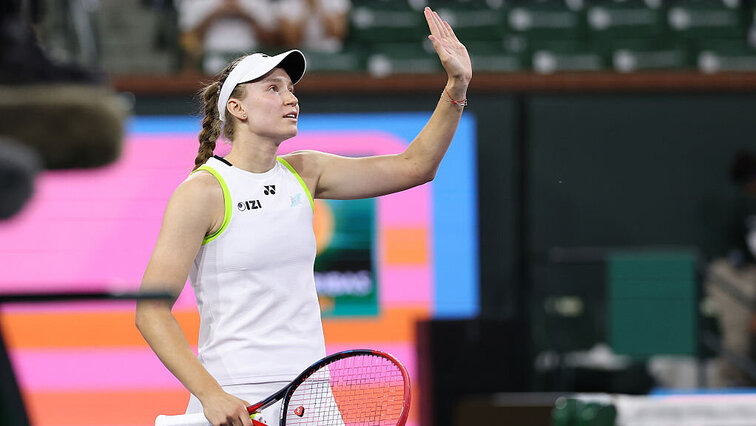Nach glatt verlorenem ersten Durchgang drehte Elena Rybakina in Miami noch ihre Viertelfinal-Partie gegen Jessica Pegula. Getty Images