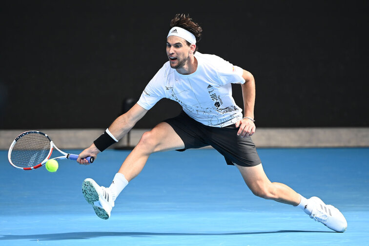 Über den Platz fliegen wie Dominic Thiem? ServusTV unterstützt Euch dabei