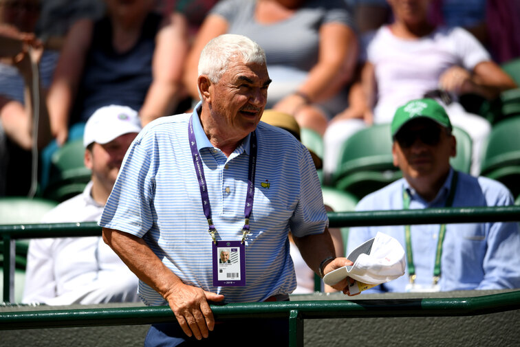 Roger Federer's parents have commented on his resignation