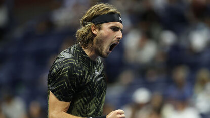 Diesen Schrei von Stefanos Tsitsipas könnte man dann doch gehört haben Diesen Schrei von Stefanos Tsitsipas könnte man dann doch gehört haben