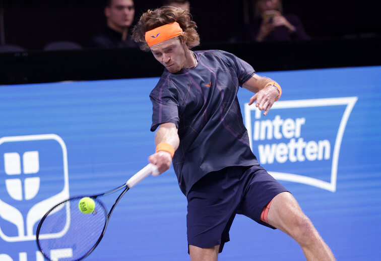 Andrey Rublev gewann gegen Alexei Popyrin in zwei Sätzen