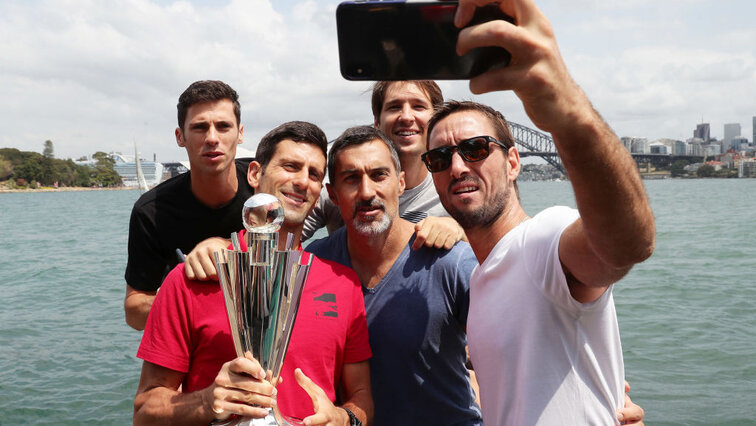 Die serbischen Sieger von 2020: Nikola Cacic, Novak Djokovic, Nenad Zimjonic, Dusan Lajovic und Viktor Troicki The Serbian winners of 2020: Nikola Cacic, Novak Djokovic, Nenad Zimjonic, Dusan Lajovic and Viktor Troicki