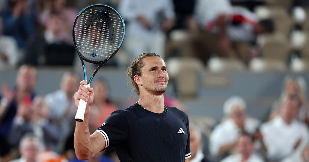 2026 French Open: Round of 16! Alexander Zverev survives first tough test