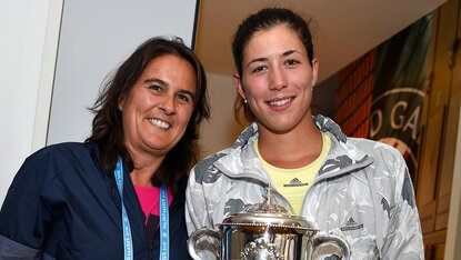 So hat es 2016 in Roland Garros ausgesehen - Conchita Martinez und Garbine Muguruza So hat es 2016 in Roland Garros ausgesehen - Conchita Martinez und Garbine Muguruza