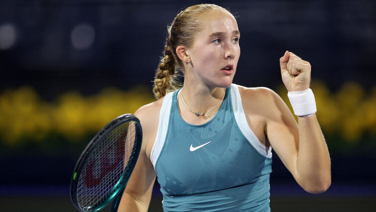 Mirra Andreeva begeistert schon seit einiger Zeit auf der WTA Tour mit tollen Auftritten. Mirra Andreeva begeistert schon seit einiger Zeit auf der WTA Tour mit tollen Auftritten.