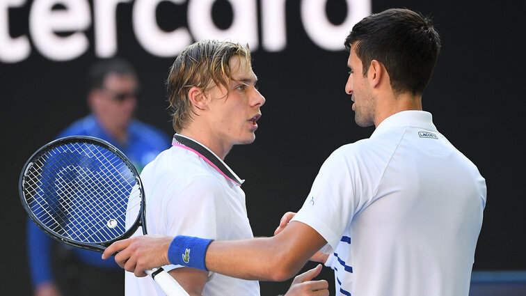 Novak Djokovic wins in four sets against Denis Shapovalov