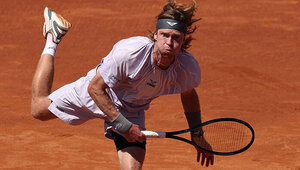 Andrey Rublev ist in Barcelona ins Halbfinale eingezogen