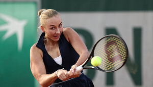 Anastasia Potapova sammelt in ´s-Hertogenbosch Rasenpraxis.