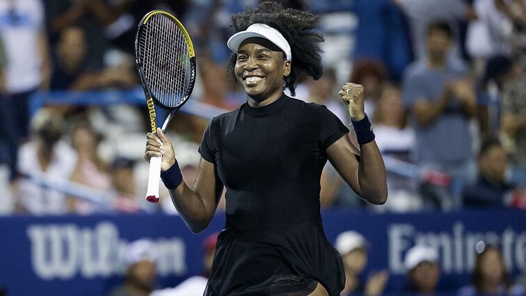 Venus Williams nach ihrem Sieg gegen Peyton Stearns Venus Williams nach ihrem Sieg gegen Peyton Stearns
