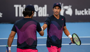 Gonzalo Escobar, Diego Hidalgo