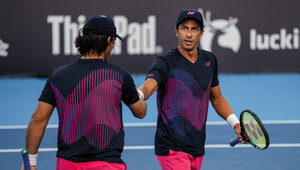 Gonzalo Escobar, Diego Hidalgo