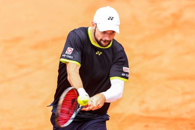 Jurij Rodionov steht im Estoril-Achtelfinale Jurij Rodionov is in the Estoril round of 16