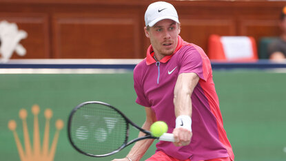 Beim "Schiri-Treffer" in Basel traf Denis Shapovalov diesmal keinerlei Schuld. Getty Images