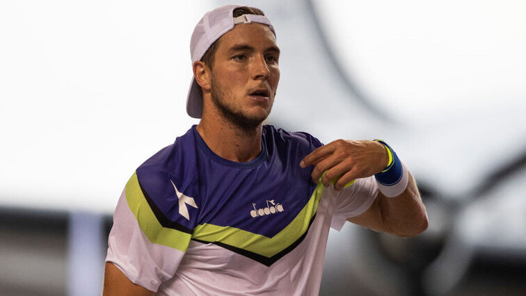 Jan-Lennard Struff Jan-Lennard Struff schlägt in dieser Woche in Antalya auf