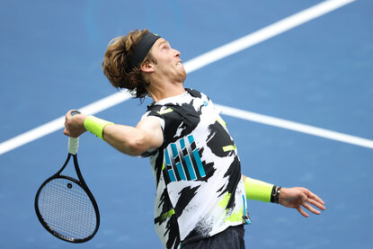 Andrey Rublev schlägt Denis Shapovalov und steht im Endspiel von St. Petersburg Andrey Rublev schlägt Denis Shapovalov und steht im Endspiel von St. Petersburg