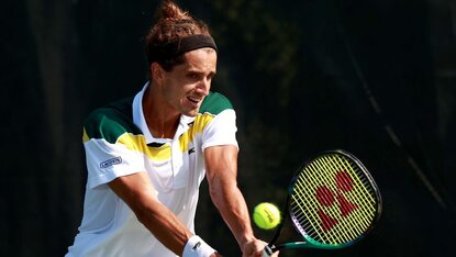 Pierre-Hugues Herbert hat seine langjährige Freundin Julia Lang geheiratet.