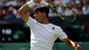 Carlos Alcaraz ist sicher in die dritte Runde von Wimbledon 2025 eingezogen