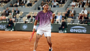 Flavio Cobolli im Viertelfinale von Paris