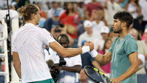 Alexander Zverev und Carlos Alcaraz treffen sich in Melbourne zum 13. direkten Duell.