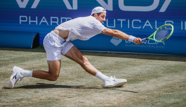 Jan-Lennard Struff hat sich gegen Nuno Borges vergeblich gestreckt