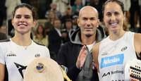 Auch Fußball-Legende Zinedine Zidane ließ es sich nicht nehmen, beim Paris Padel Major dabei zu sein.