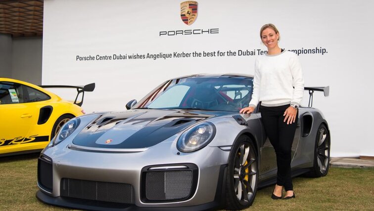 Angelique Kerber ist auch in Dubai gut motorisiert unterwegs