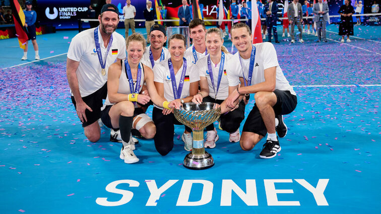 So sehen Sieger aus! Das deutsche United-Cup-Team am Sonntag in Sydney So sehen Sieger aus! Das deutsche United-Cup-Team am Sonntag in Sydney