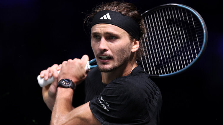 Alexander Zverev steht in Paris im Viertelfinale.