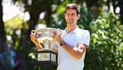 Novak Djokovic muss noch ein wenig auf seine Melbourne-Trophäe warten