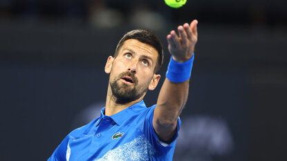 Novak Djokovic steht in Brisbane in Runde zwei Novak Djokovic steht in Brisbane in Runde zwei