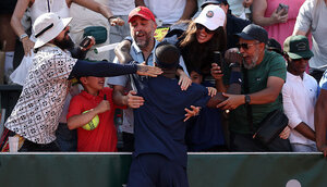 Da hatte Frances Tiafoe seinen Schläger noch fest im Griff