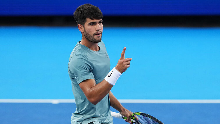 Carlos Alcaraz siegt in Doha weiter Carlos Alcaraz siegt in Doha weiter