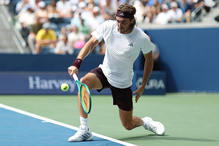 Stefanos Tsitsipas gewann in Runde eins gegen Arthur Fils