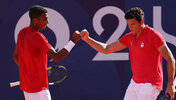 Felix Auger-Aliassime und Milos Raonic bei Olympia 2024 in Paris