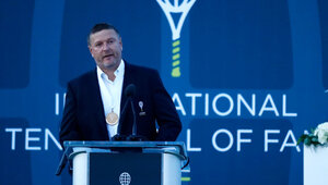 Yevgeny Kafelnikov ist aktuel nicht der größte Fan von Mirra Andreeva.