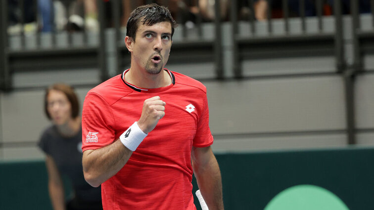 In einem denkbar knappen Match setzte sich Sebastian Ofner in drei Sätzen gegen Jan-Lennard Struff durch. In einem denkbar knappen Match setzte sich Sebastian Ofner in drei Sätzen gegen Jan-Lennard Struff durch.
