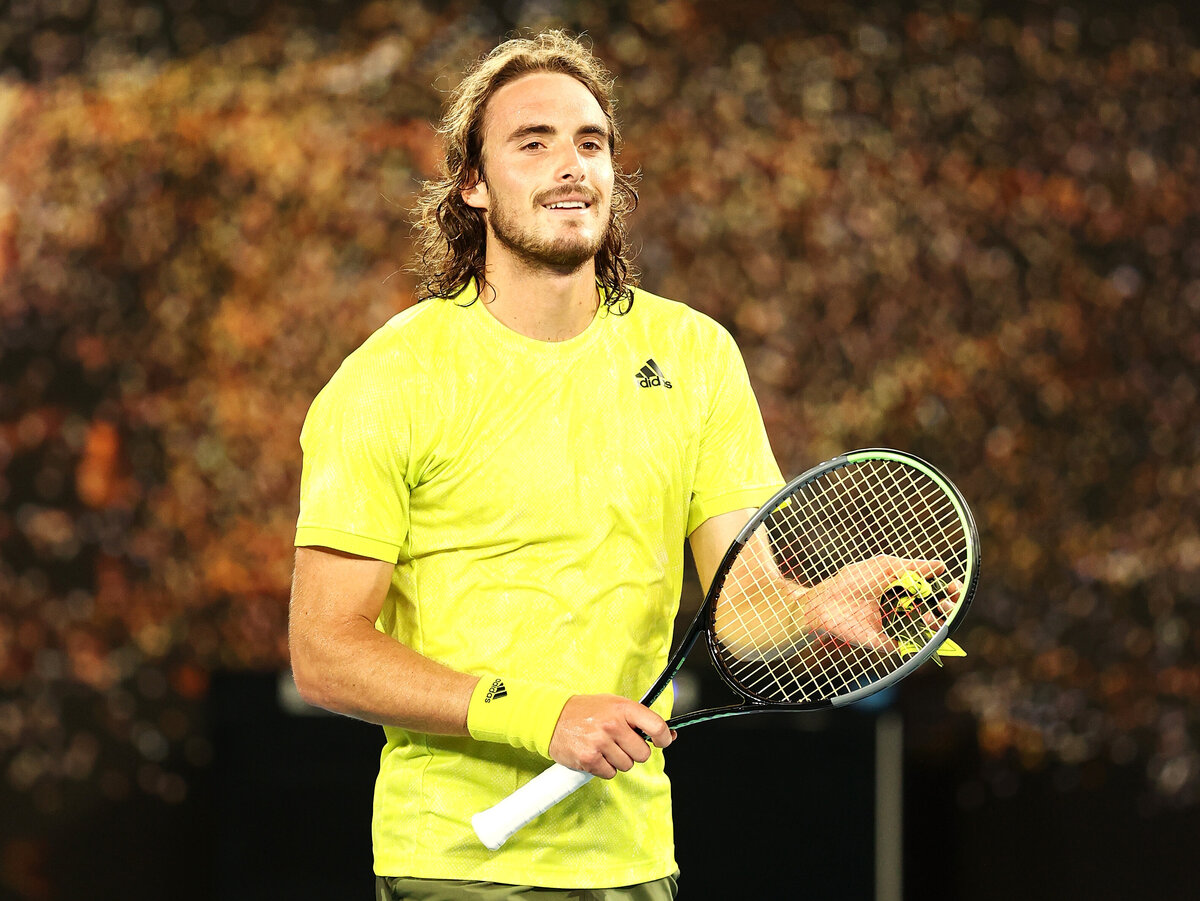 racket tsitsipas
